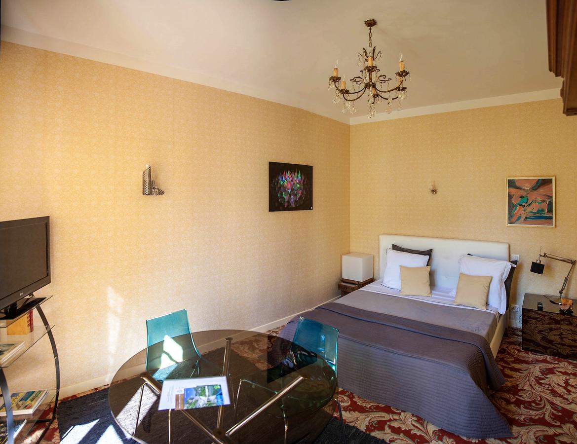 Ermitage De Peyreleau Bed & Breakfast エクステリア 写真